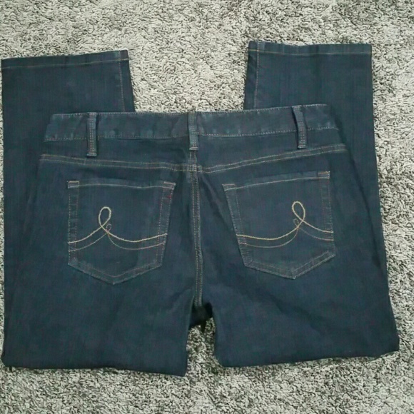 CLEARANCE /Make an offer! Ann Taylor Loft Cropped Jeans sz 6 - Picture 4 of 5